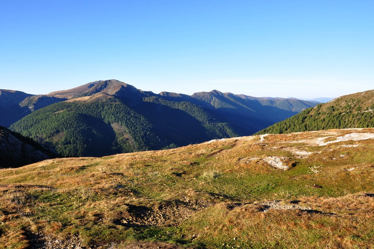 Blick-von-der-Eisentalhoehe-Almwirtschaft-Wandern-Bergbauern-Nockfleisch-6 Blick-von-der-Eisentalhoehe-Almwirtschaft-Wandern-Bergbauern-Nockfleisch-6