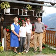 Brot-von-Familie-Hinteregger-vlg.-Sinacher Brot-von-Familie-Hinteregger-vlg.-Sinacher